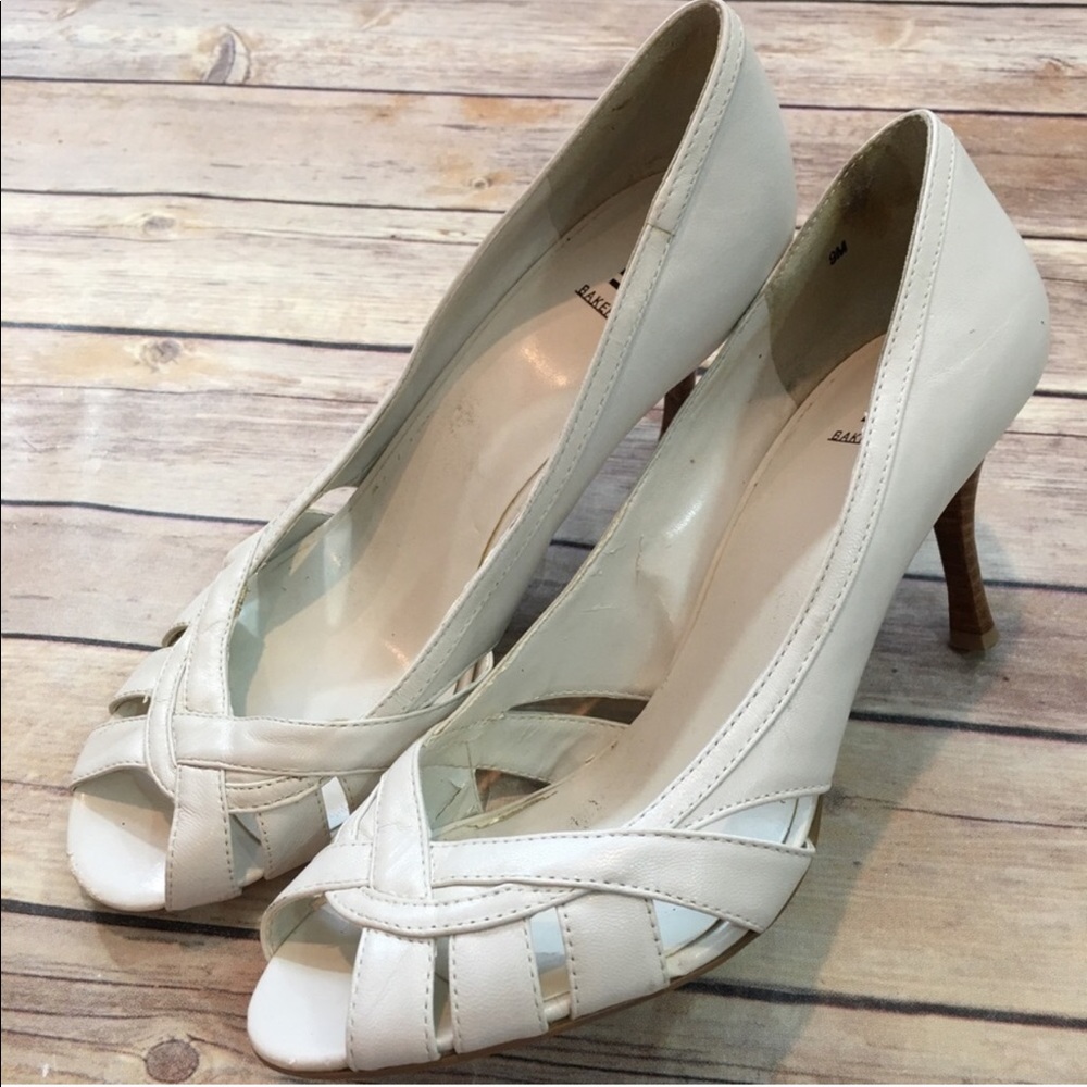 Size 9M Bakers Open Toe Strappy High Heel Shoes